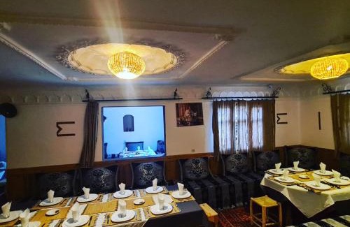 Akhendachou nAit Ouffi Hotel | Hôtel Restaurant La Gazelle De Dades