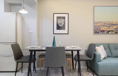 Xinyi Apartment | H&K 4/2 Taipei 101 Wuxing Home away from Home