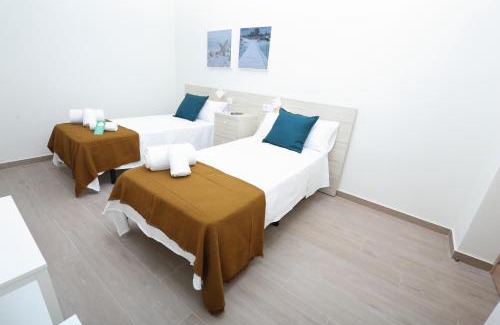 Palmones Hostel | H.PALMONES