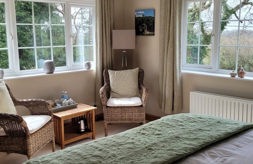 Dunbridge Bed & Breakfast | Ha'penny Acre