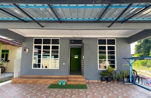 Kawasan Perindustrian Chendering House | Habib Homestay