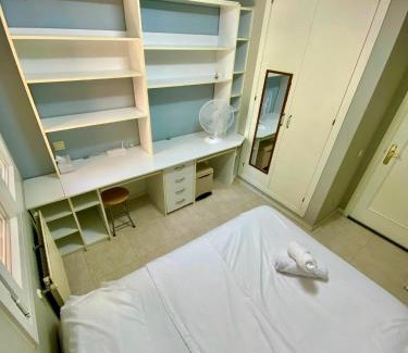 Cerro Buenavista House | Habitación con baño compartido NO FUMADORES y gente no ruidosa