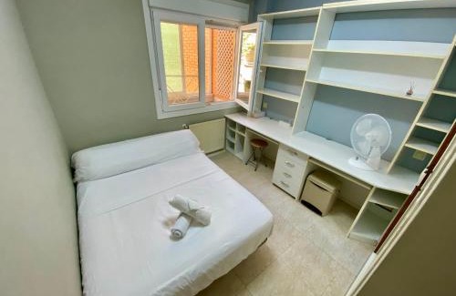 Cerro Buenavista House | Habitación con baño compartido NO FUMADORES y gente no ruidosa