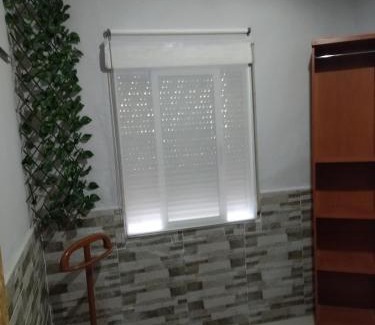 Los Barreros House | Habitación natural rústica en casa compartida