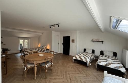 Momignies Bed & Breakfast | Habitat