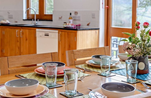 Llandovery House | Hafan Myrddin - Four Bedroom House, Sleeps 8