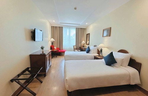 Ngo Quyen Hotel | Hai Phong Harbour View Hotel