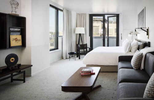 Cherry Creek Hotel | Halcyon - a hotel in Cherry Creek