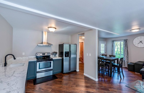 Echo Lake House | Half duplex with expansive deck and outdoor space, master ensuite, dogs OK