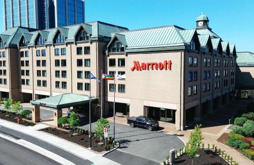 Downtown Halifax Hotel | Halifax Marriott Harbourfront Hotel