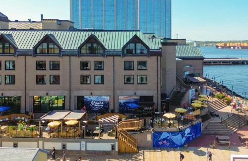 Downtown Halifax Hotel | Halifax Marriott Harbourfront Hotel