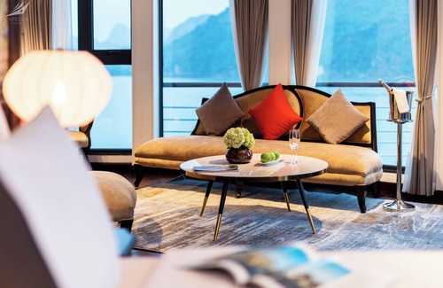 Ha Long Boat Rental | Halong CAPELLACRUISE - Member of Lyra Cruise Collection