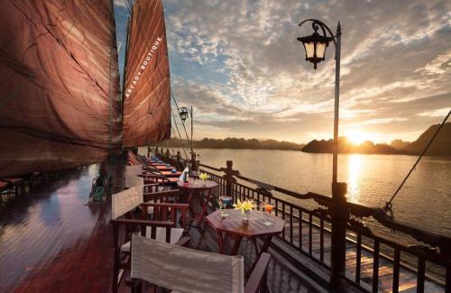 Bai Chay Boat Rental | Halong Victory Boutique Cruise