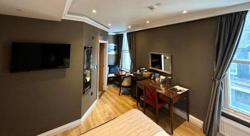 Douglas Promenade Hotel | Halvard Hotel