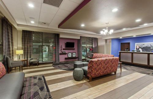Port Gardner Hotel | Hampton Inn Seattle/Everett Downtown