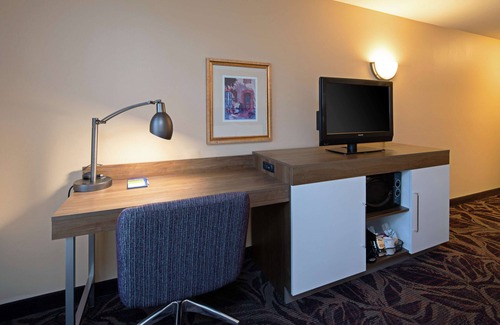 Bremerton Hotel | Hampton Inn & Suites Bremerton