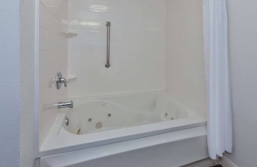 Waterbury Hotel | Hampton Inn Waterbury