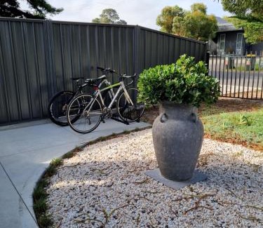 Goolwa Bed & Breakfast | Hampton on Washington - FREE Wifi and Netflix
