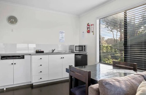 Rocky Hills Apartment | Hamptons on the Bay - Cabin 1