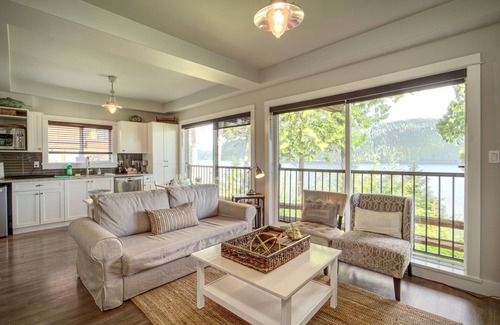 Port Renfrew Cabin | Handsome Dan's Port Renfrew