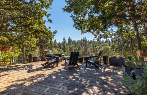 Mosier House | Happenstance Vineyards home