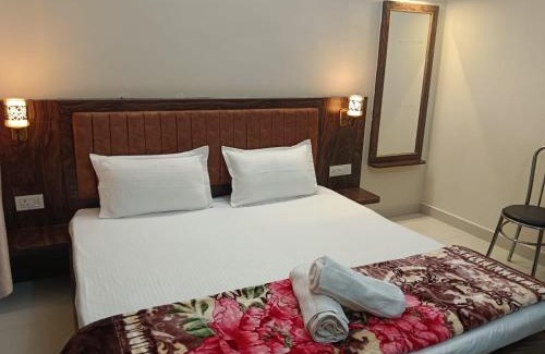 Mahmoorganj House | Happy Homes