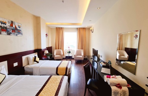 District 7 Hotel | Happy Life Hotel