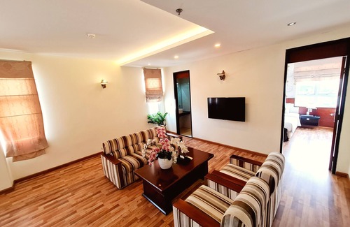 District 7 Hotel | Happy Life Hotel