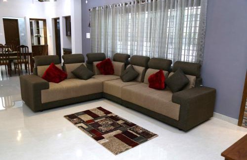 Onamthuruth House | Happy Stay Pulianthuruthel