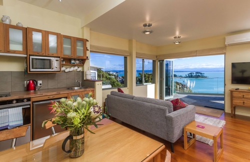Stepneyville Apartment | Harbour View - Three - Nelson Waterfront Apartment