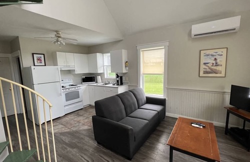 Shediac Cottage | Hardy's Parlee Beach Chalet #14