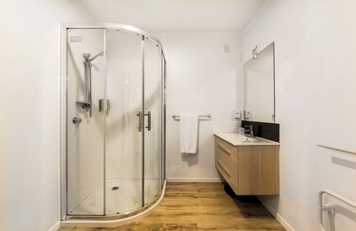 Christchurch Cabin | Harewood Lodge