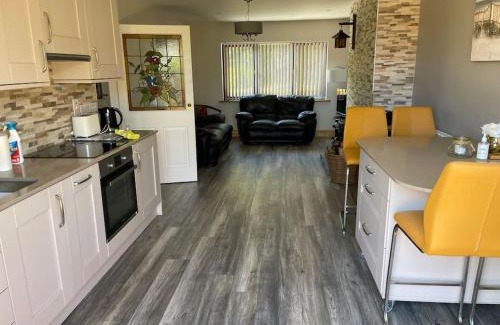 Tramore House | Harmony House enclosed property near beach and lake