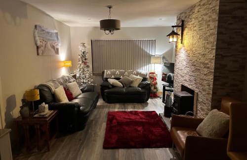 Tramore House | Harmony House enclosed property near beach and lake