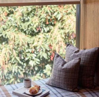 Launceston CBD House | Harpley-The Workers Cottage-Walk to CBD