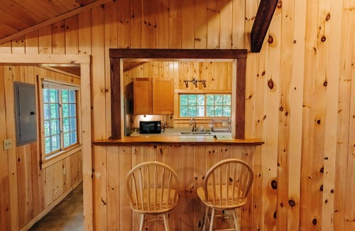 Pomona Cabin | Harriman Outdoor Center - Stone Lodge