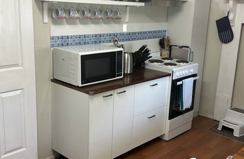 Murtoa Cottage | "Harry's Place" Cottage