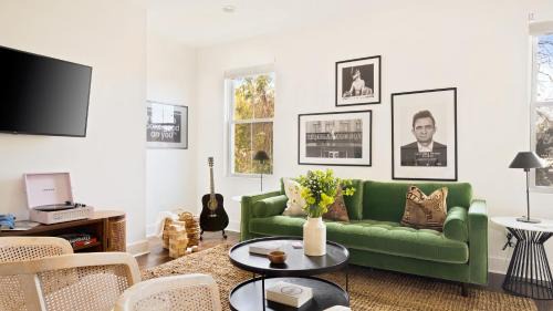 Chestnut Hill Apartment | Hart Suite 9 by AvantStay Gorgeous Town House w Modern Amenities in Nashville