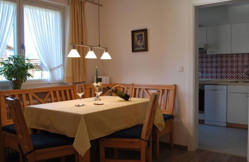 Bad Bayersoien House | Haus Jörg Sosna Modern retreat