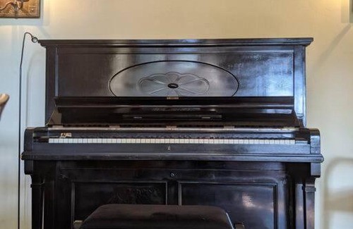 Heek Apartment | Haus Keppelborg: ZI Rosina mit Burggartenblick