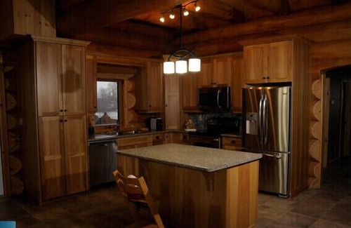 Dashwood Cottage | Haus Roko Cottage - Grand Bend, Ontario, Canada