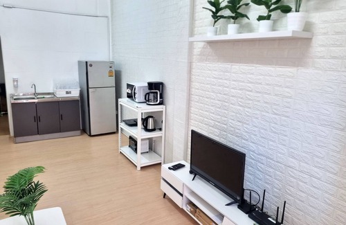 Yan Nawa House | Haus Sathorn Pier: Cozy 2-Bedroom Retreat, 5 Minutes to BTS City Center