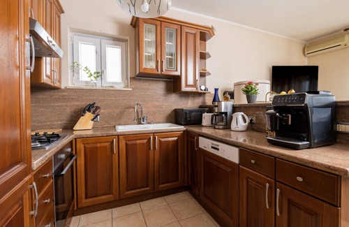 Zagorje Ski Chalet | Haus Sara mit fantastischem Meerblick