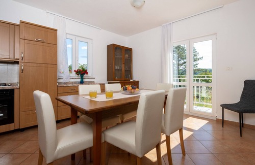 Vinez Apartment | Haus Viola