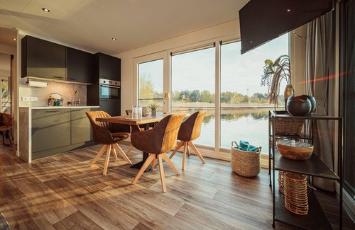 Vetschau/Spreewald Boat Rental | Hausboot am Gräbendorfer See