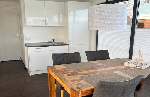 Vynen Boat Rental | Hausboot am Xantener Nordsee