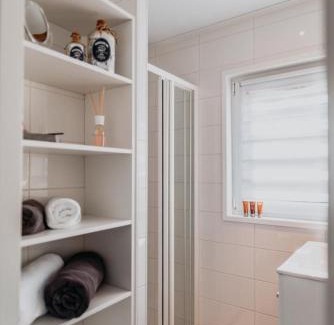 Klitten Boat Rental | Hausboot Grasshopper