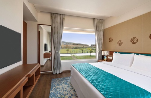 Dwarka Hotel | Hawthorn Suites by Wyndham Dwarka