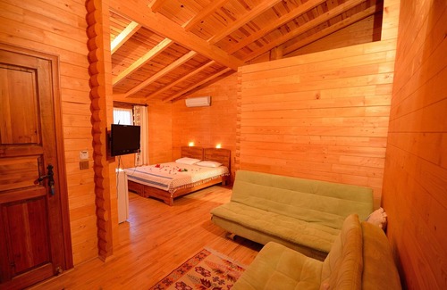 Mentese Hotel | HAYITBÜKÜ AHŞAPEVLERİ