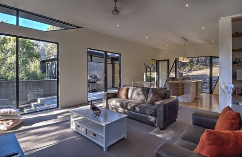 Freycinet House | Hazards Rim - Freycinet Holiday Houses